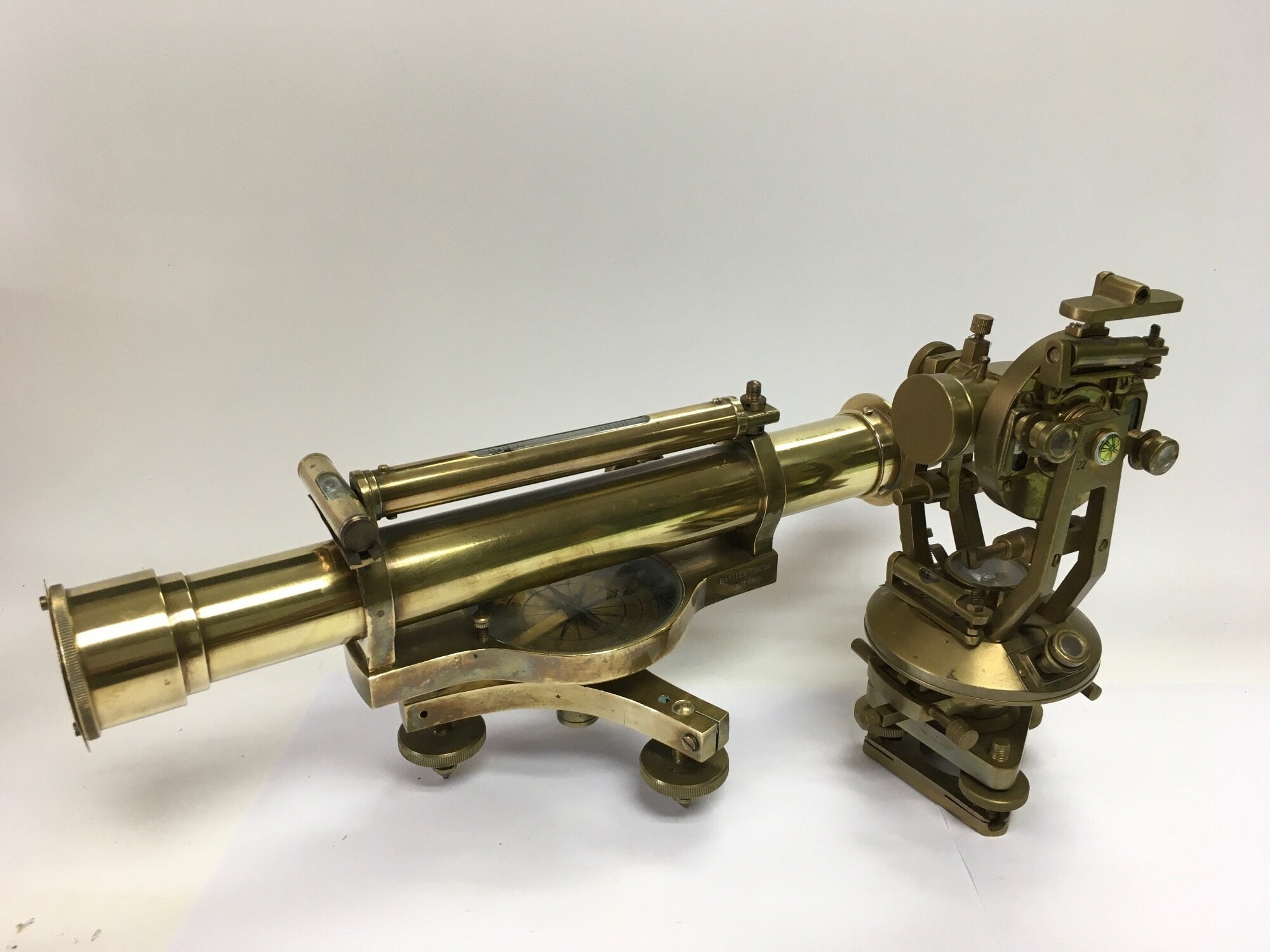 A brass theodolite, some damage, and one other brass scientific instrument (2). NO RESERVE