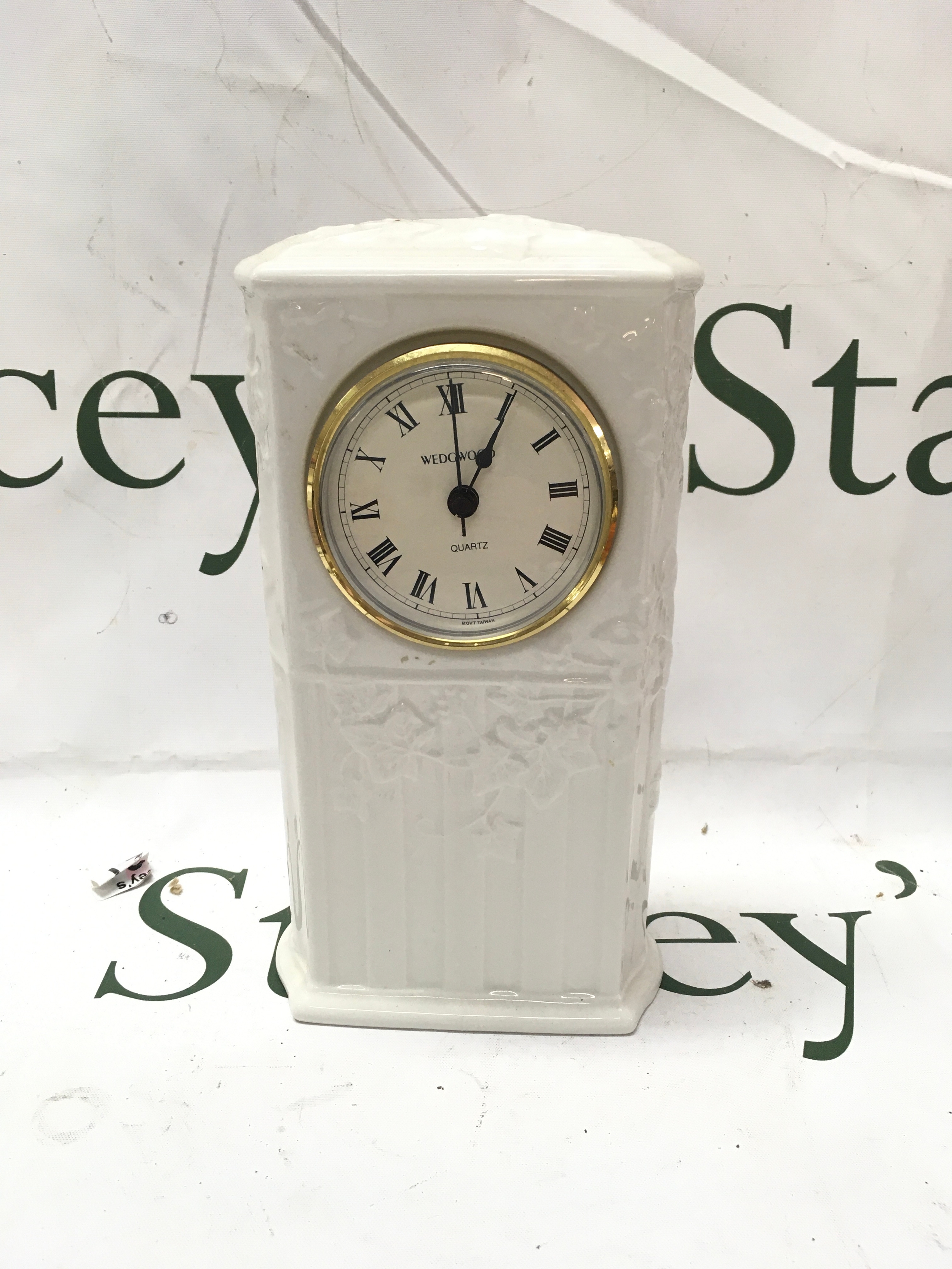 Wedgewood quartz mantle clock