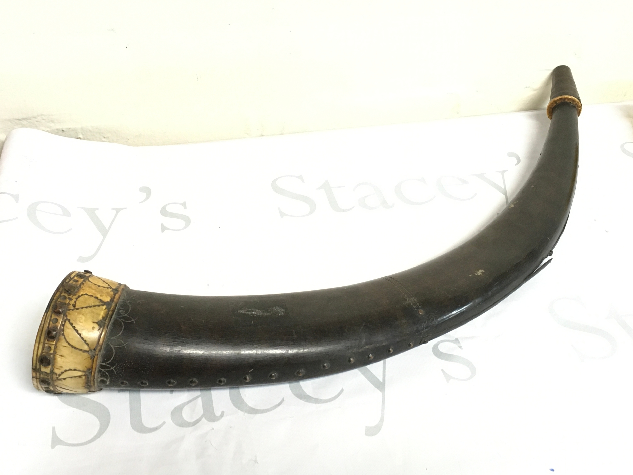 A powder Horn. 44cm long . No reserve 