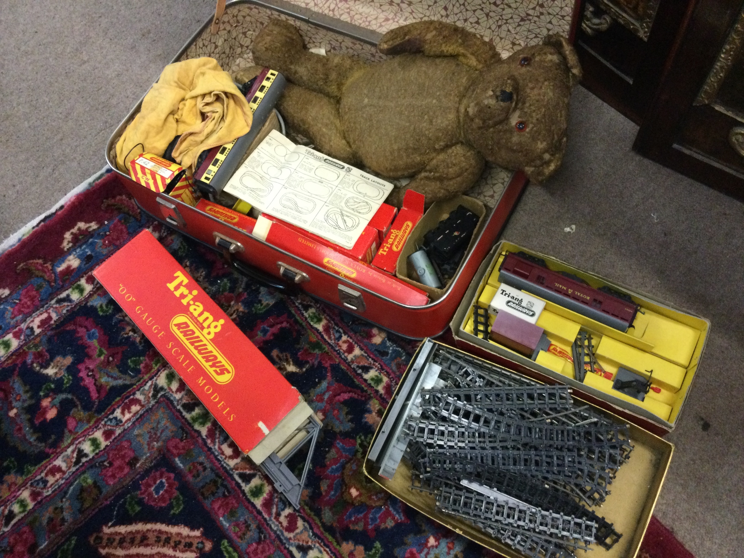 A collection of Triang railway including engine, wagons etc