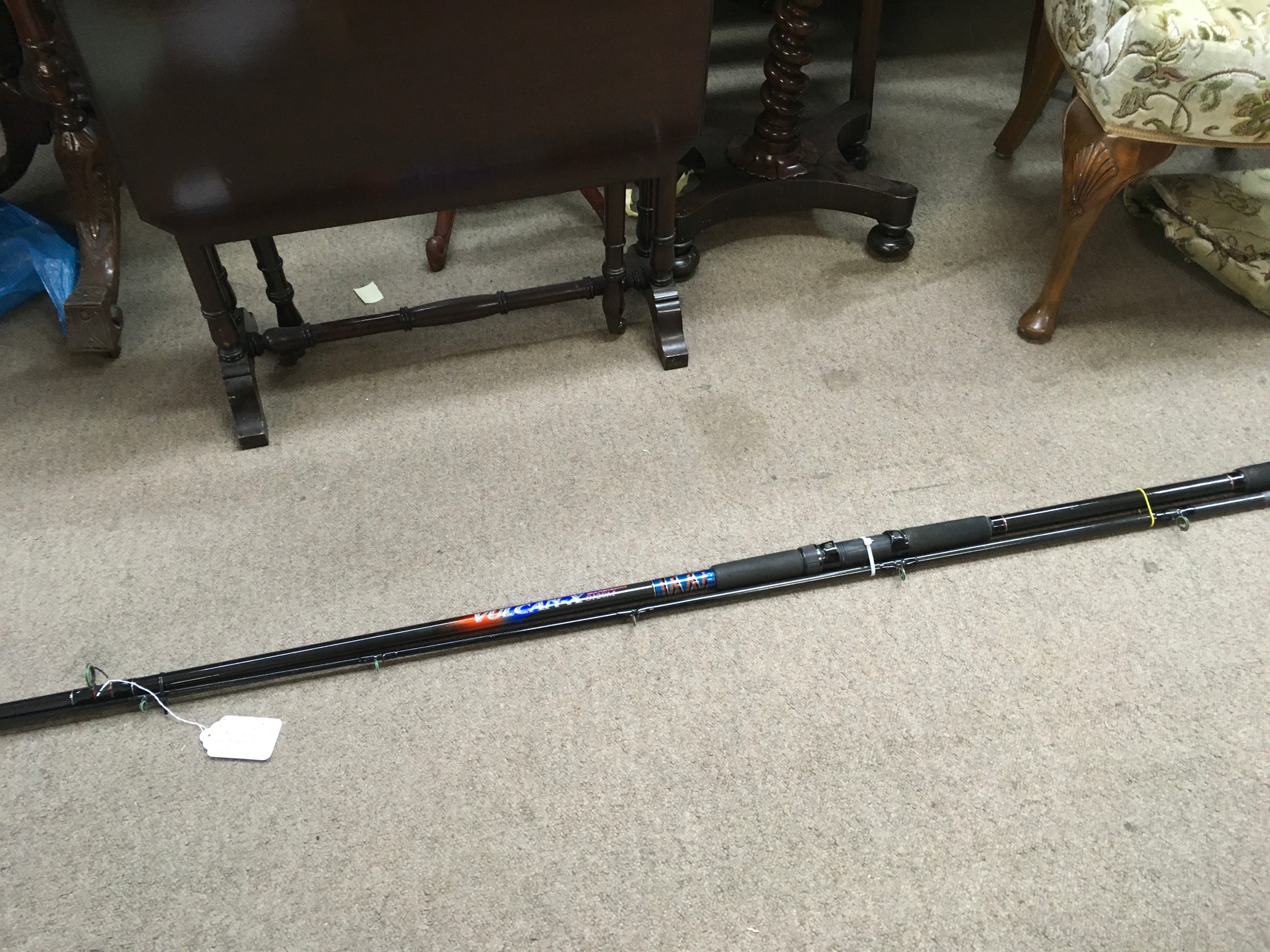 A Daiwa graphite Vulcan X 12ft high performance S120 casting weight 4-8oz fishing rod in excellent condition. No reserve