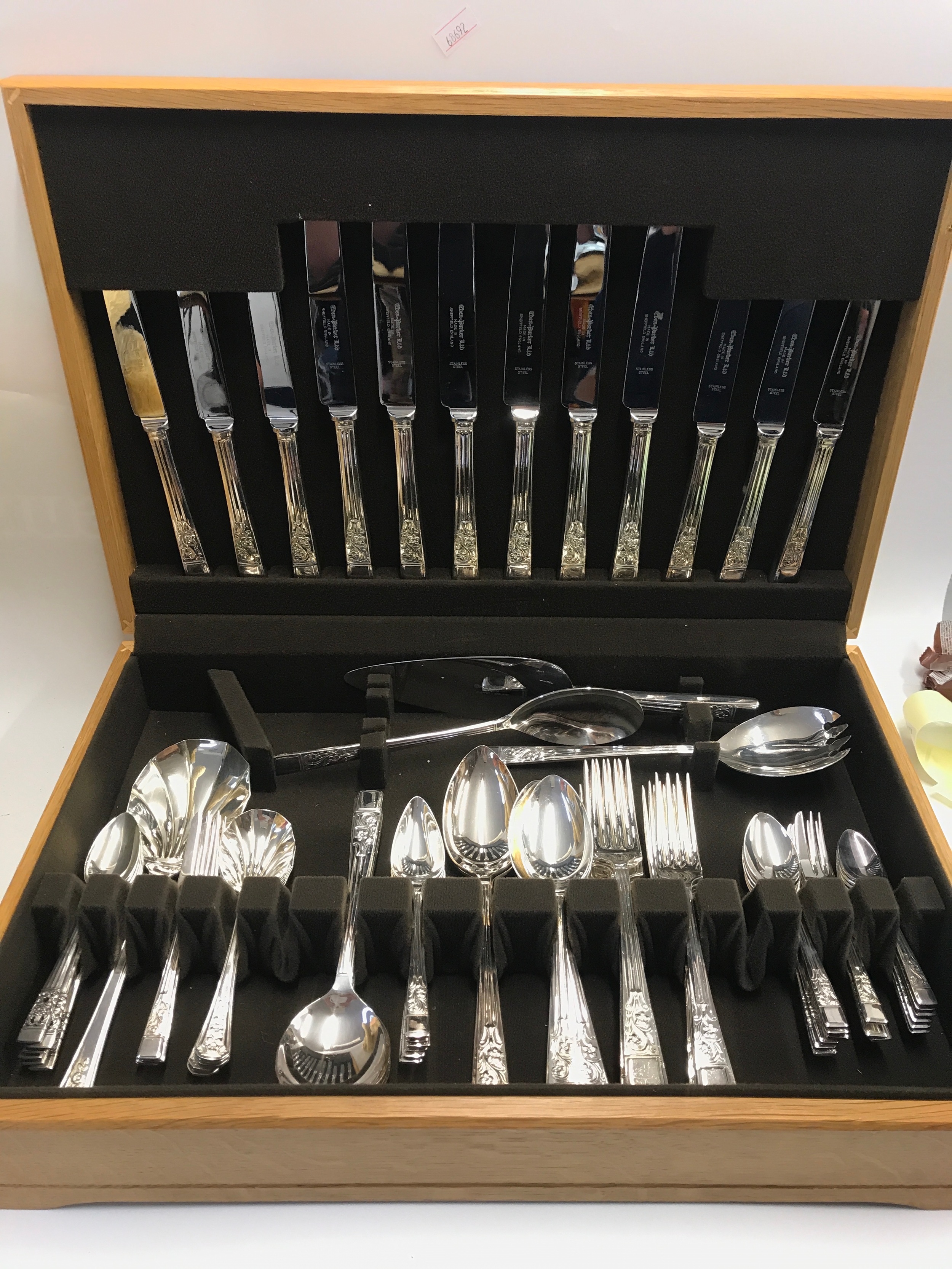 A Chen Parker Silver plated 6 piece canteen. 