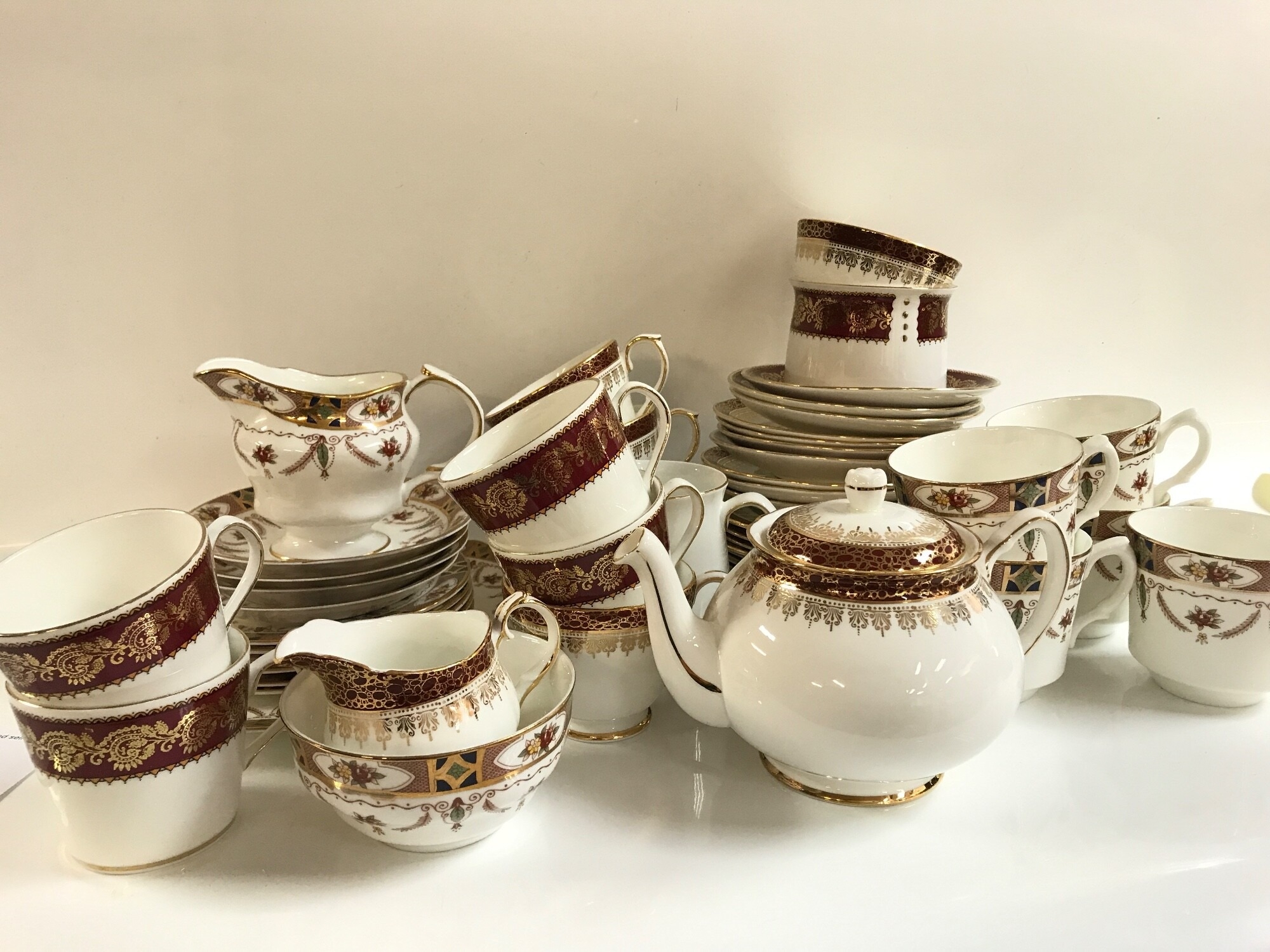 Coffee sets including Duchess Winchester, Elizabethan burgundy, Arklow NO RESERVE