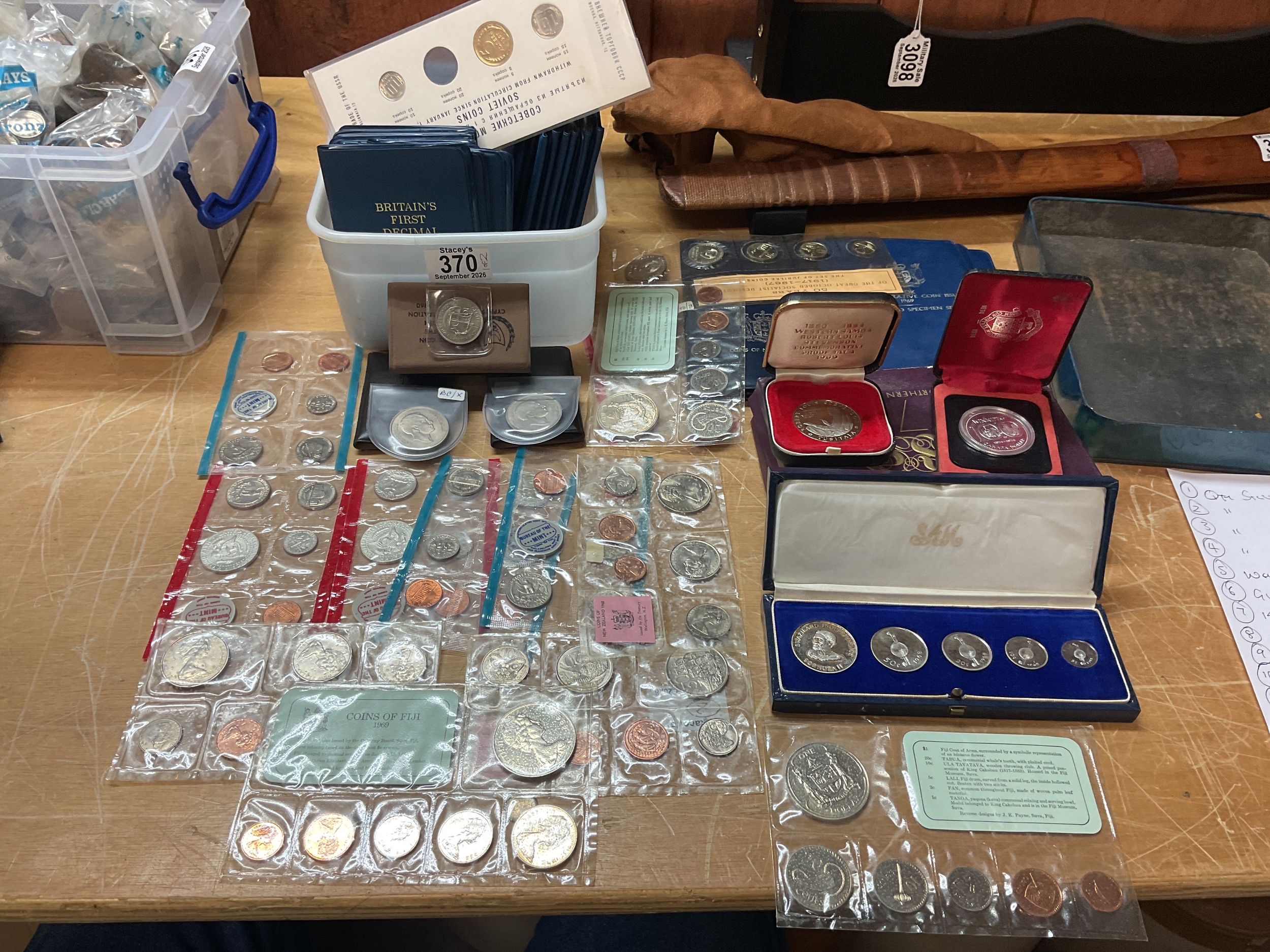Qty silver, specimen coins and BUNC examples.