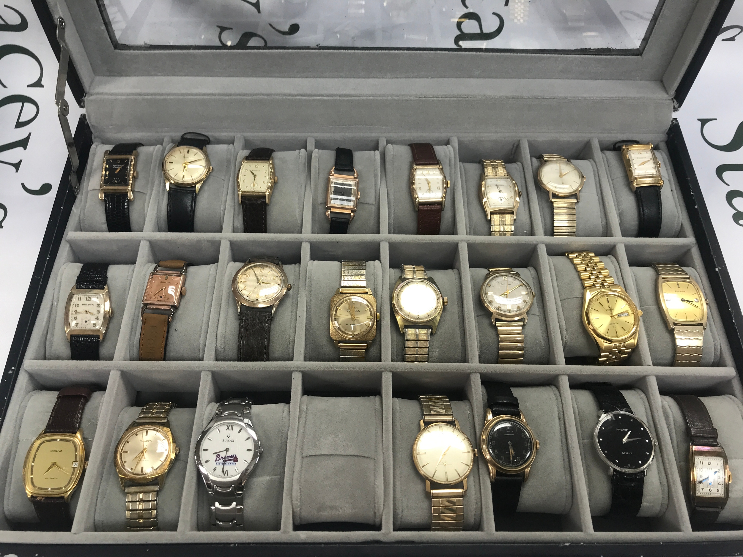 A large collection of assorted vintage watches including a number of gold filled and gold plated Bulova etc. 