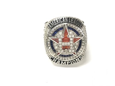 A silver American League 2019 championship ring set with diamonds. 50g and size S