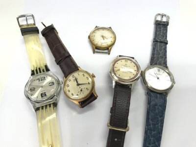 Vintage watches including a gold plated 21 jewelled Accurist , a 15 jewelled Smiths Astral and a 1960s Ingersoll "Triumph"