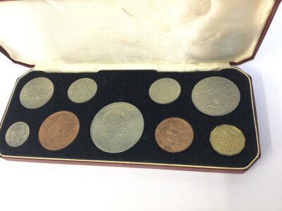 1965 9 coin specimen set. NO RERSEVE