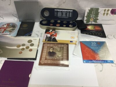 Mixed collection of coin sets including Millennium uncirculated set NO RESERVE