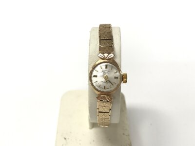 A vintage 9ct gold ladies rotary watch. 14.23g