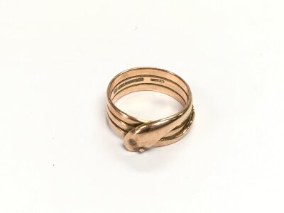 A rose gold snake ring, approx 7.4g and approx size T.