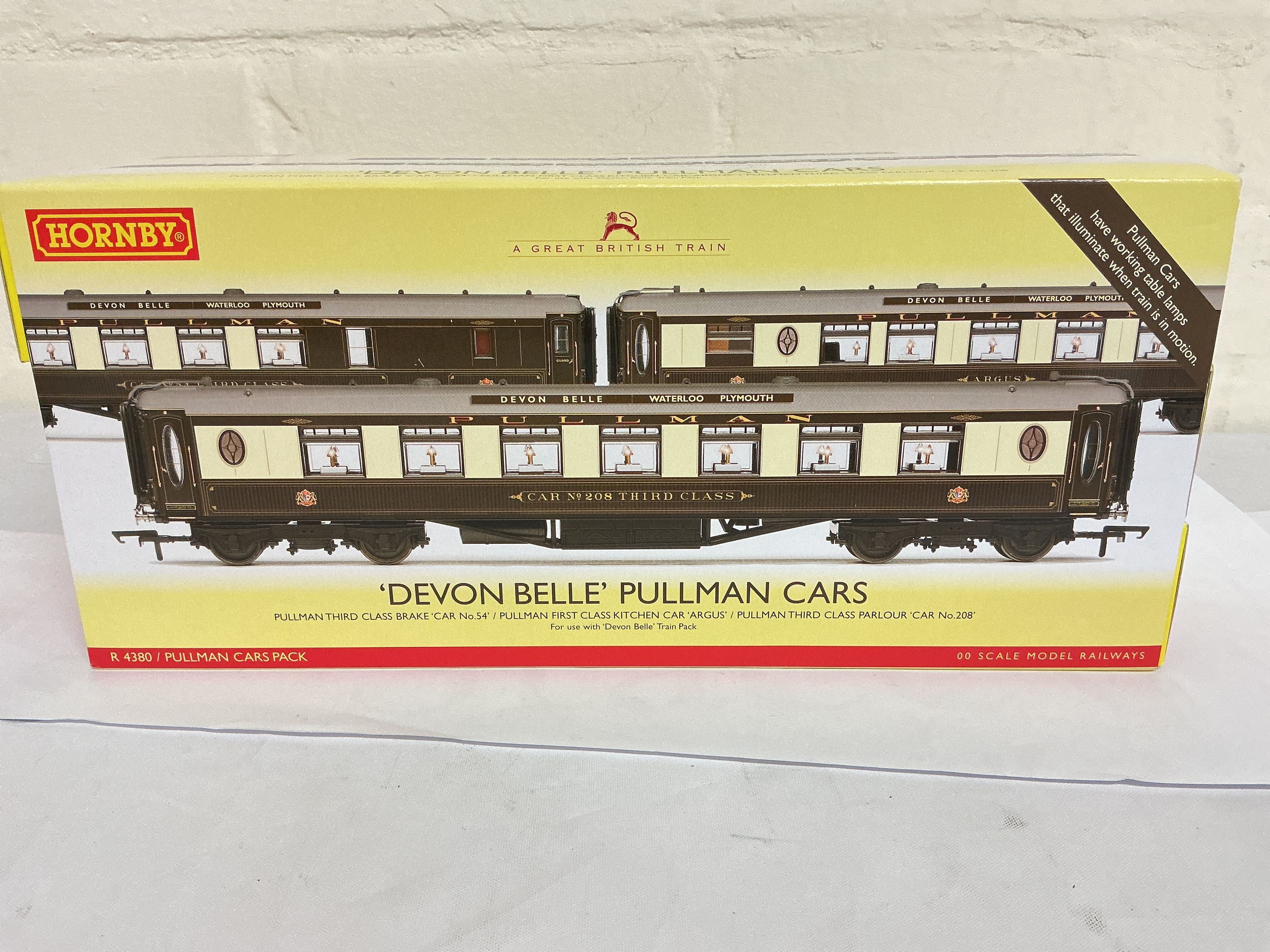 A Boxed Hornby 00 Gauge Devon Belle Pullman Cars Set #R4380. No Reserve.