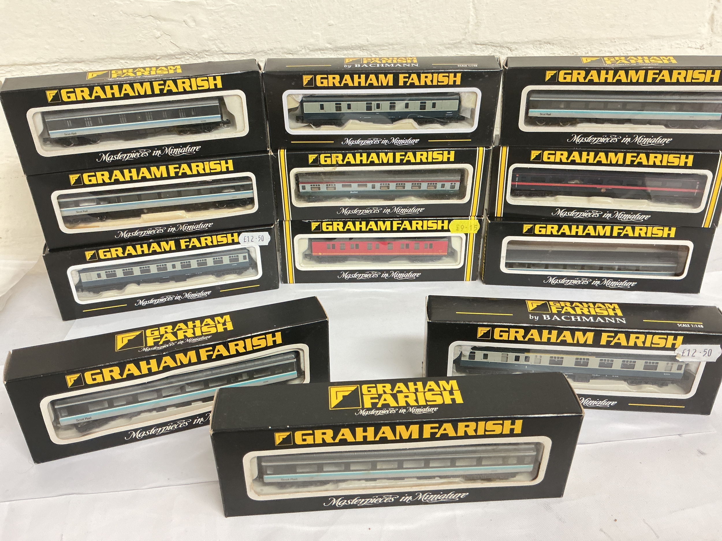 18 Boxed Graham Farish N Gauge Coaches, plus 11 Loose. No Reserve.