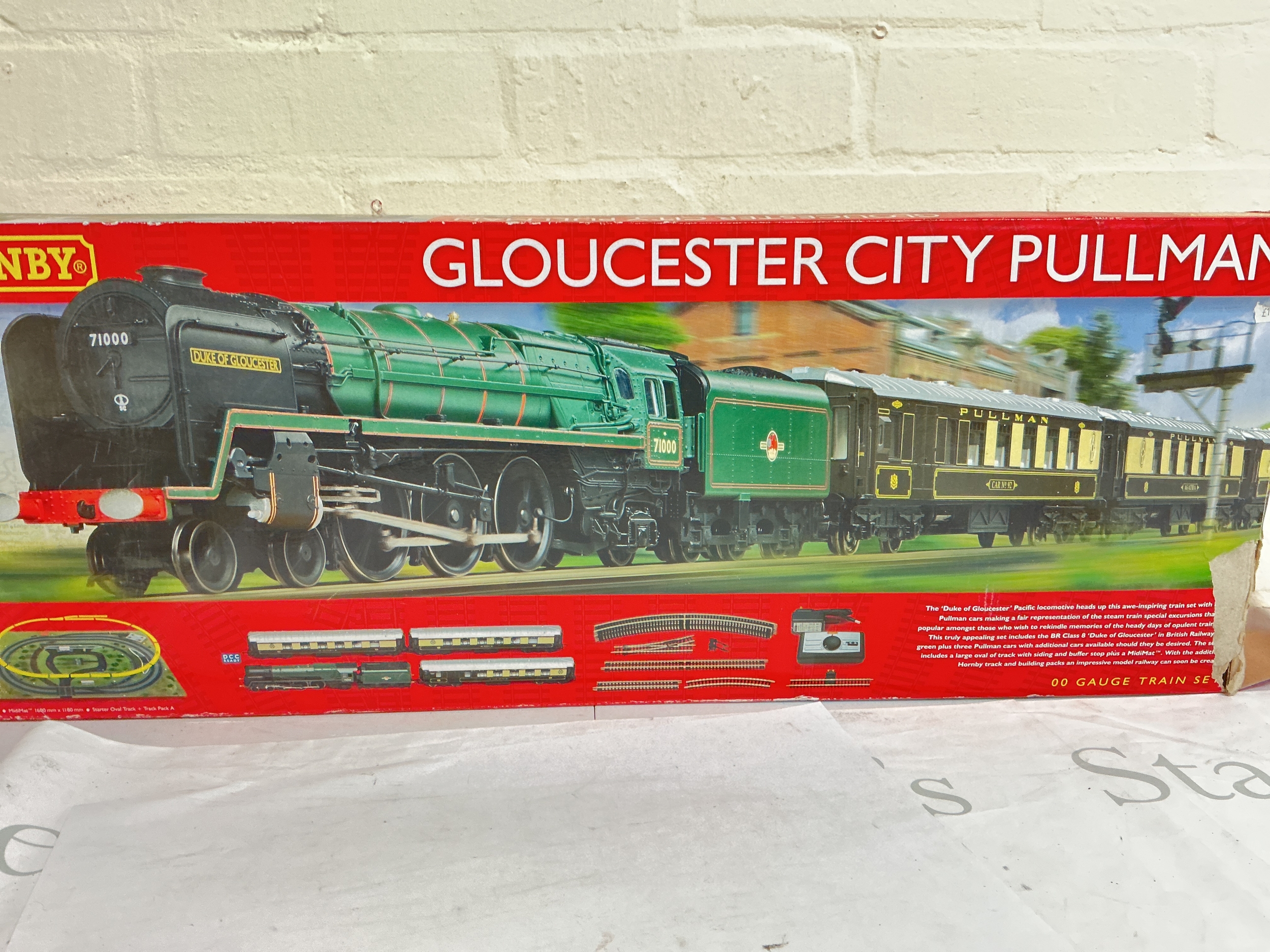 A Boxed Hornby 00 Gauge Gloucester City Pullman #R1177. No Reserve.