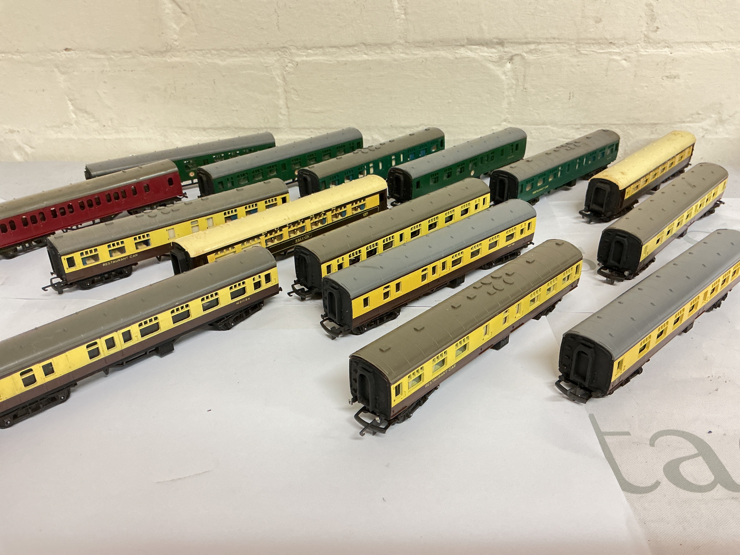 A Collection Of Tri-Ang TT Gauge Coaches. No Reserve.