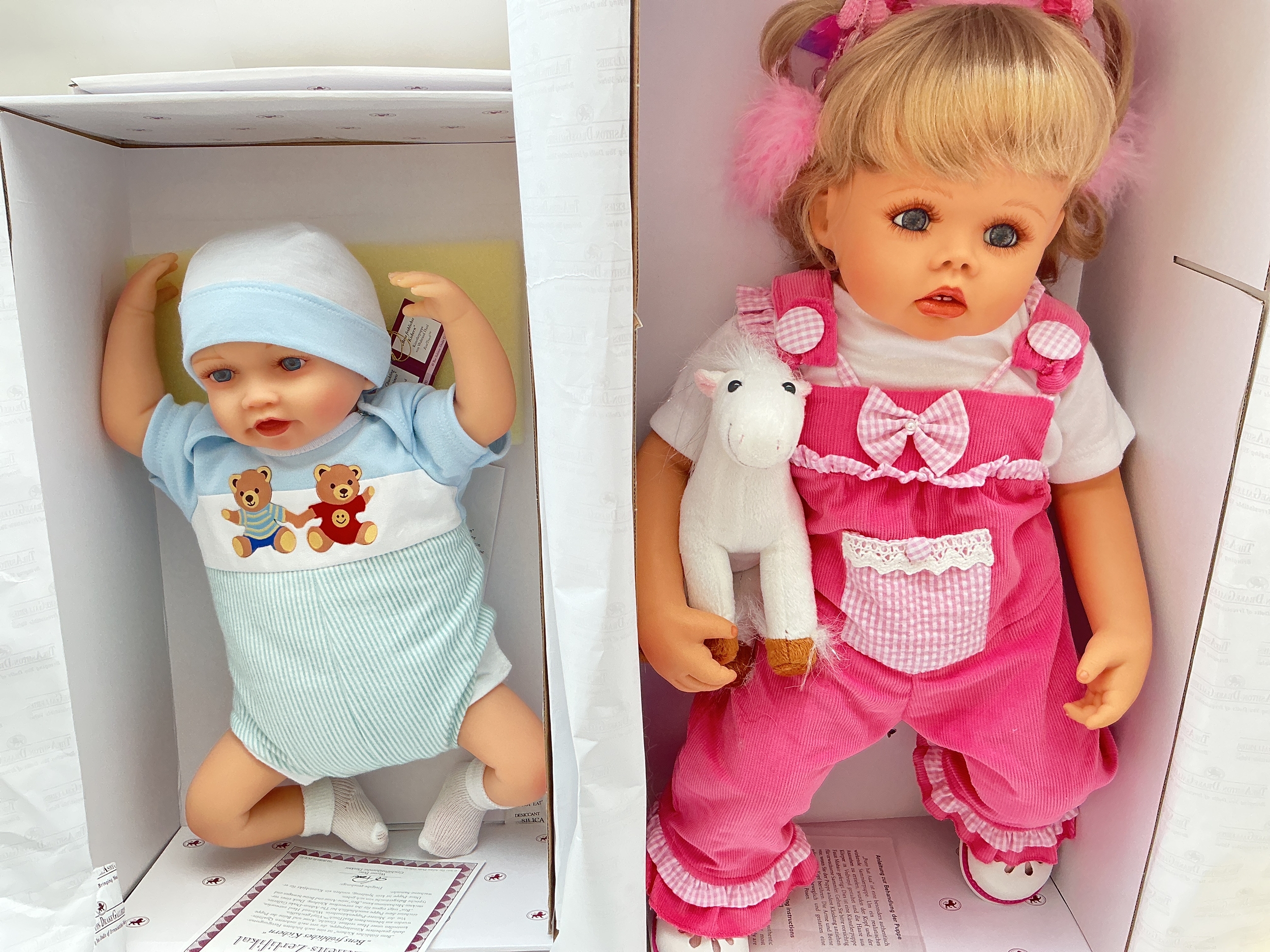 2 X Boxed Ashton-Drake Galleries Dolls. With Certificates. (2).