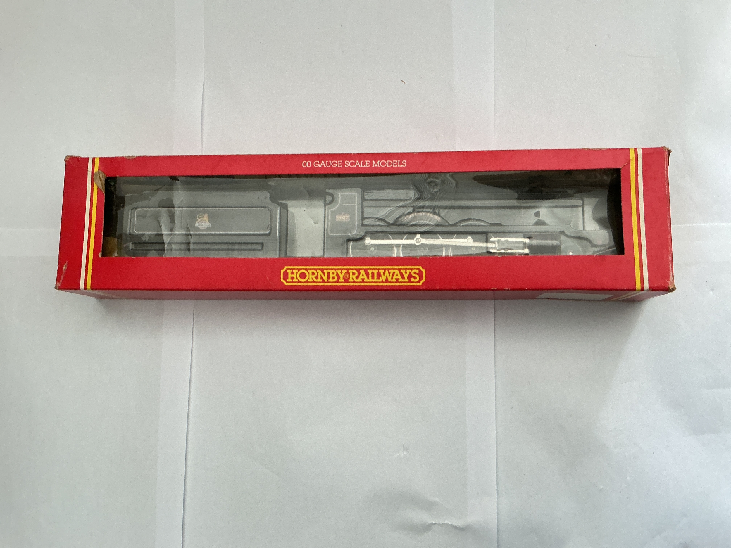 A Boxed Hornby BR 4-6-0 Clevedon Court 00 Gauge Locomotive. #R380. No Reserve. 