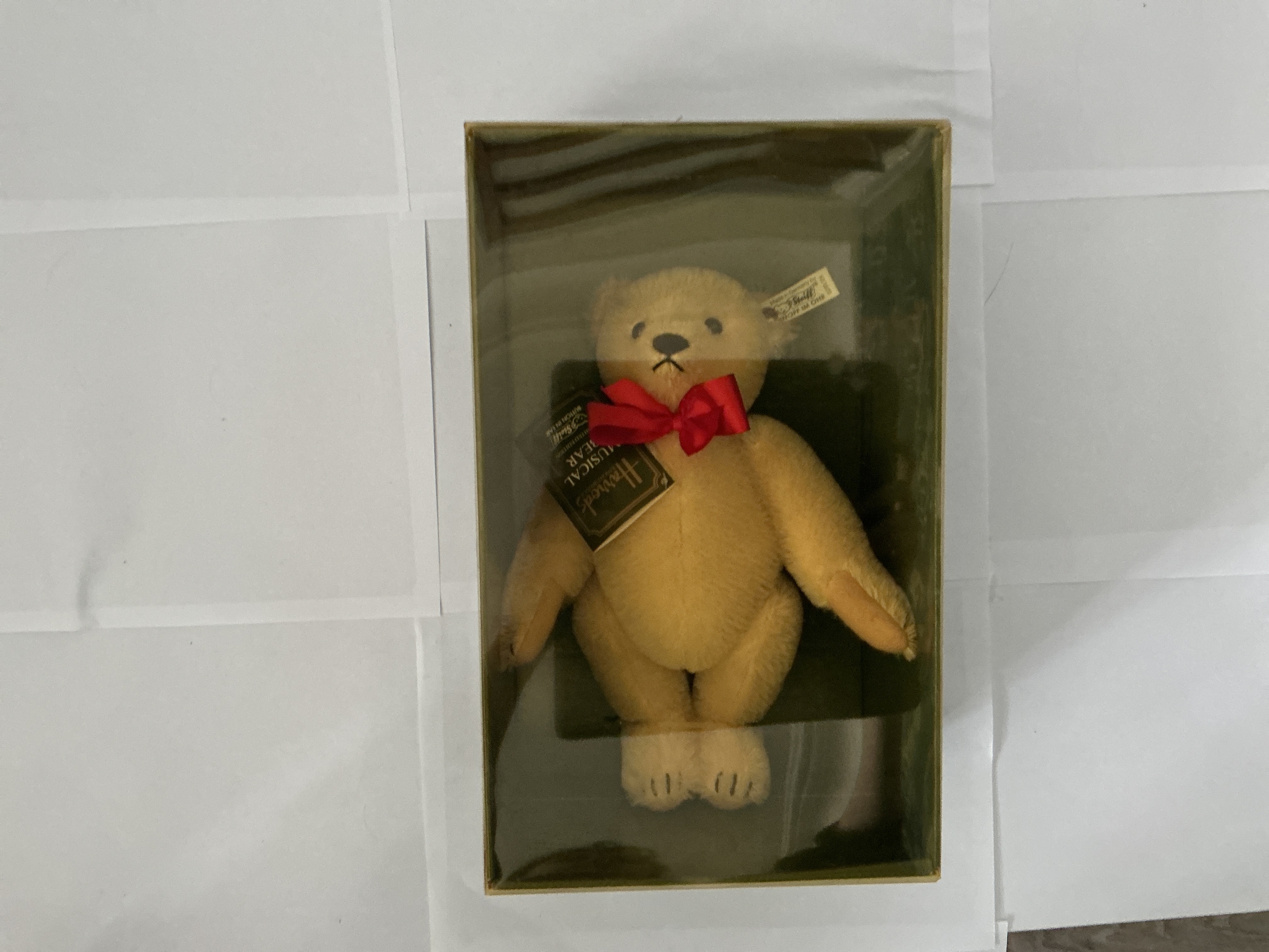 A Boxed Harrods Musical Steiff Bear. No Reserve.