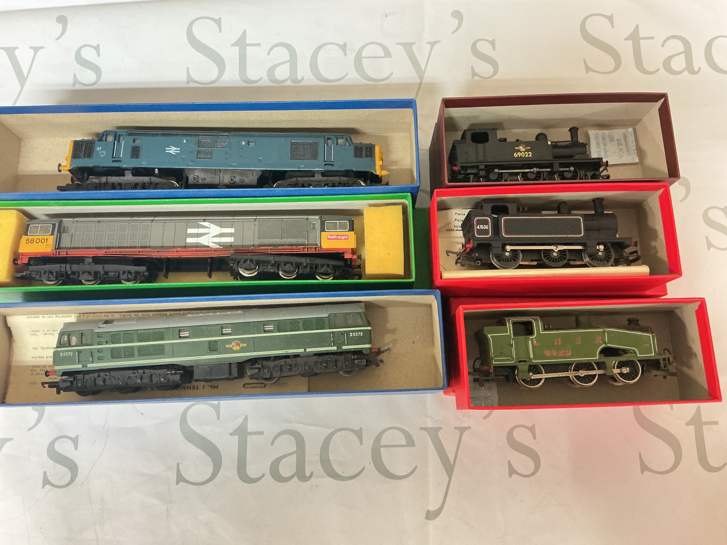 6 X 00 Gauge Locomotives Including Tri-Ang, Hornby, Lima And Bachmann. No Reserve.