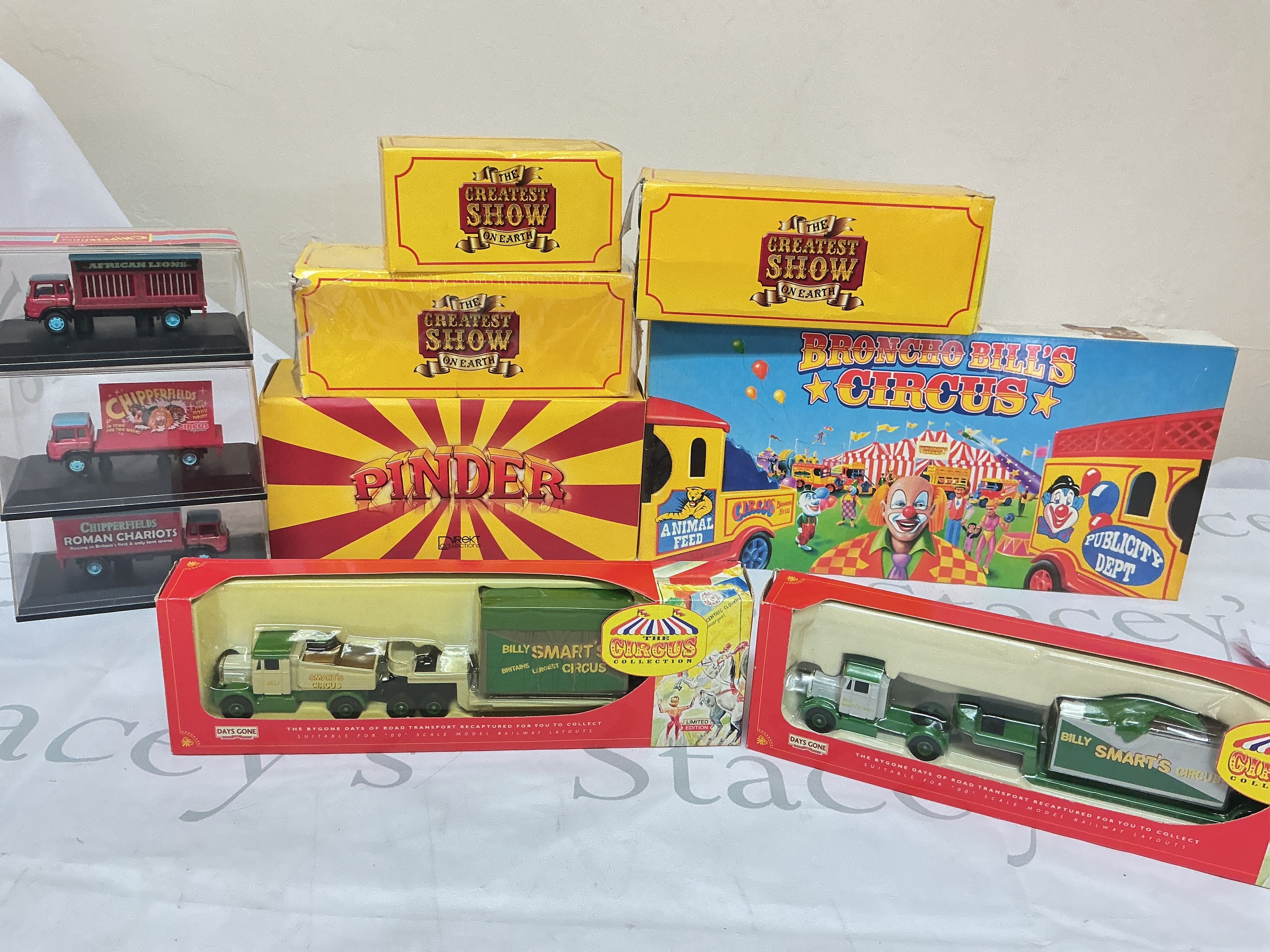 A Small Collection Of Various Diecast Circus Models, Including Atlas, Oxford, Lledo Etc. No Reserve.