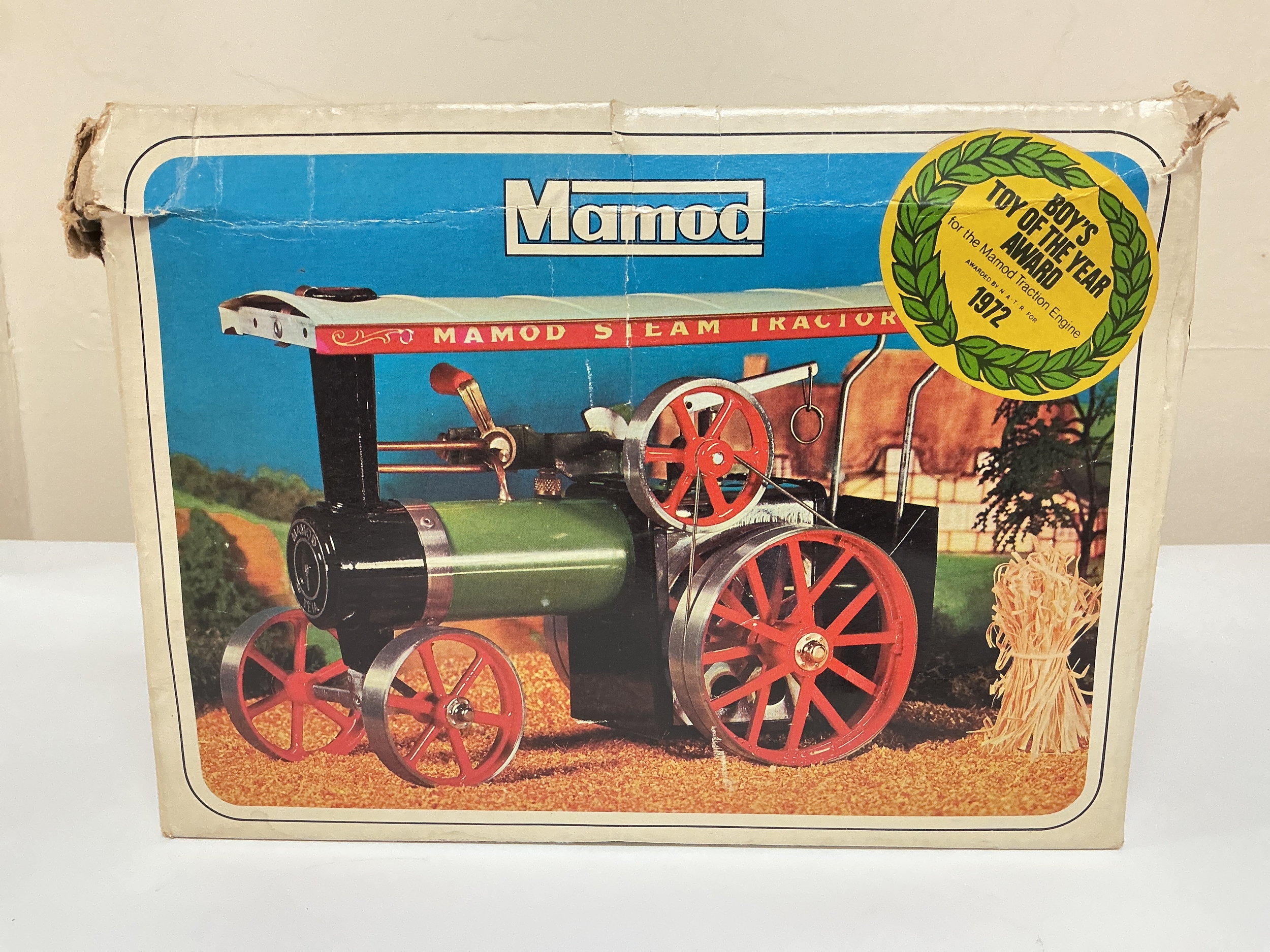 A Boxed Mamod T.E,1a Steam Tractor. No Reserve.