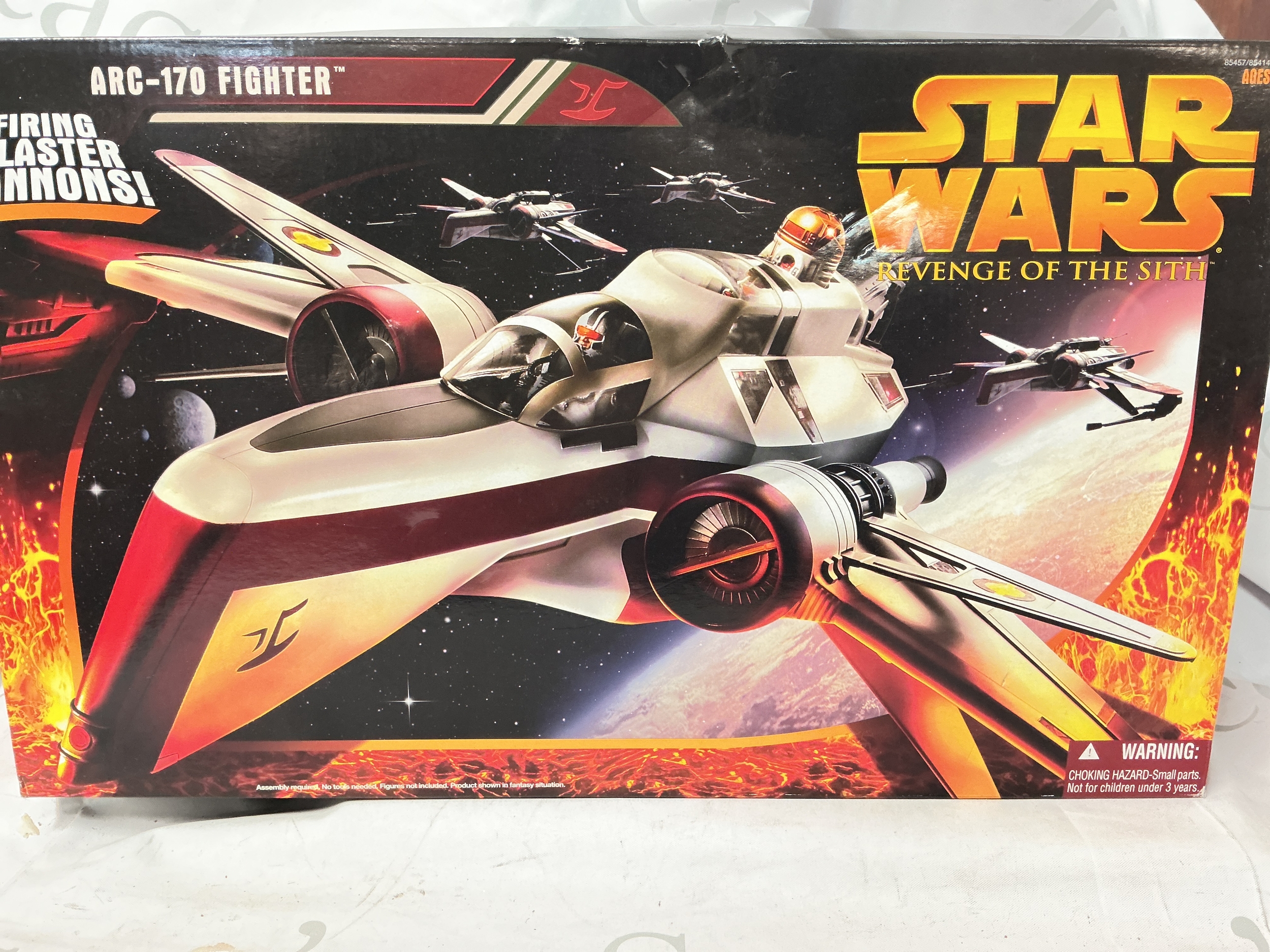A Boxed And Sealed Hasbro Star WarsThe Revenge of The Sith ARC-170 Fighter, No Reserve.