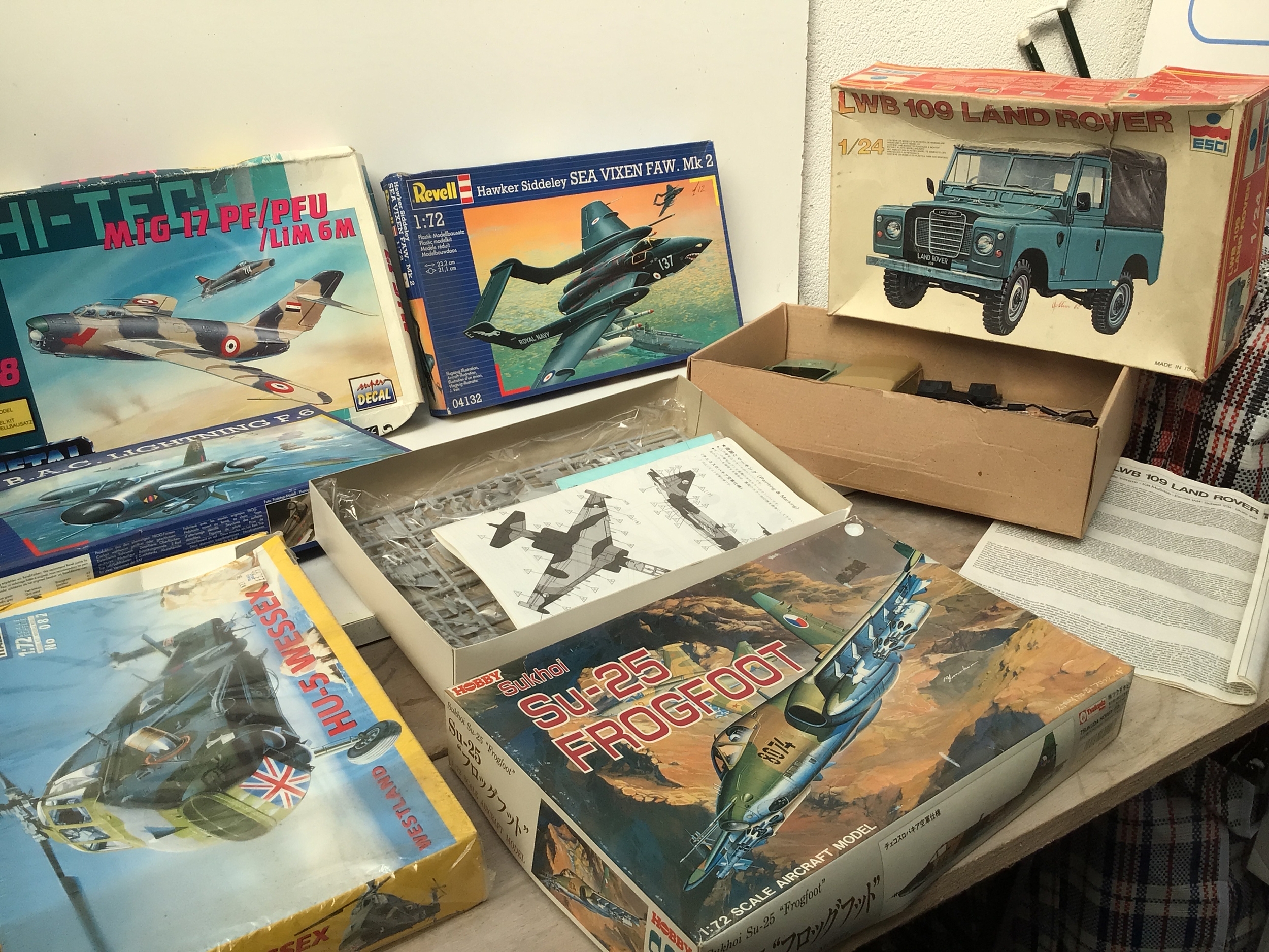 Boxed collection of model aircraft and cars in a various scales by manufacturers including Revell, Italeri, ESCI etc.  some boxes may have more than one kit in them (unchecked).  No reserve.