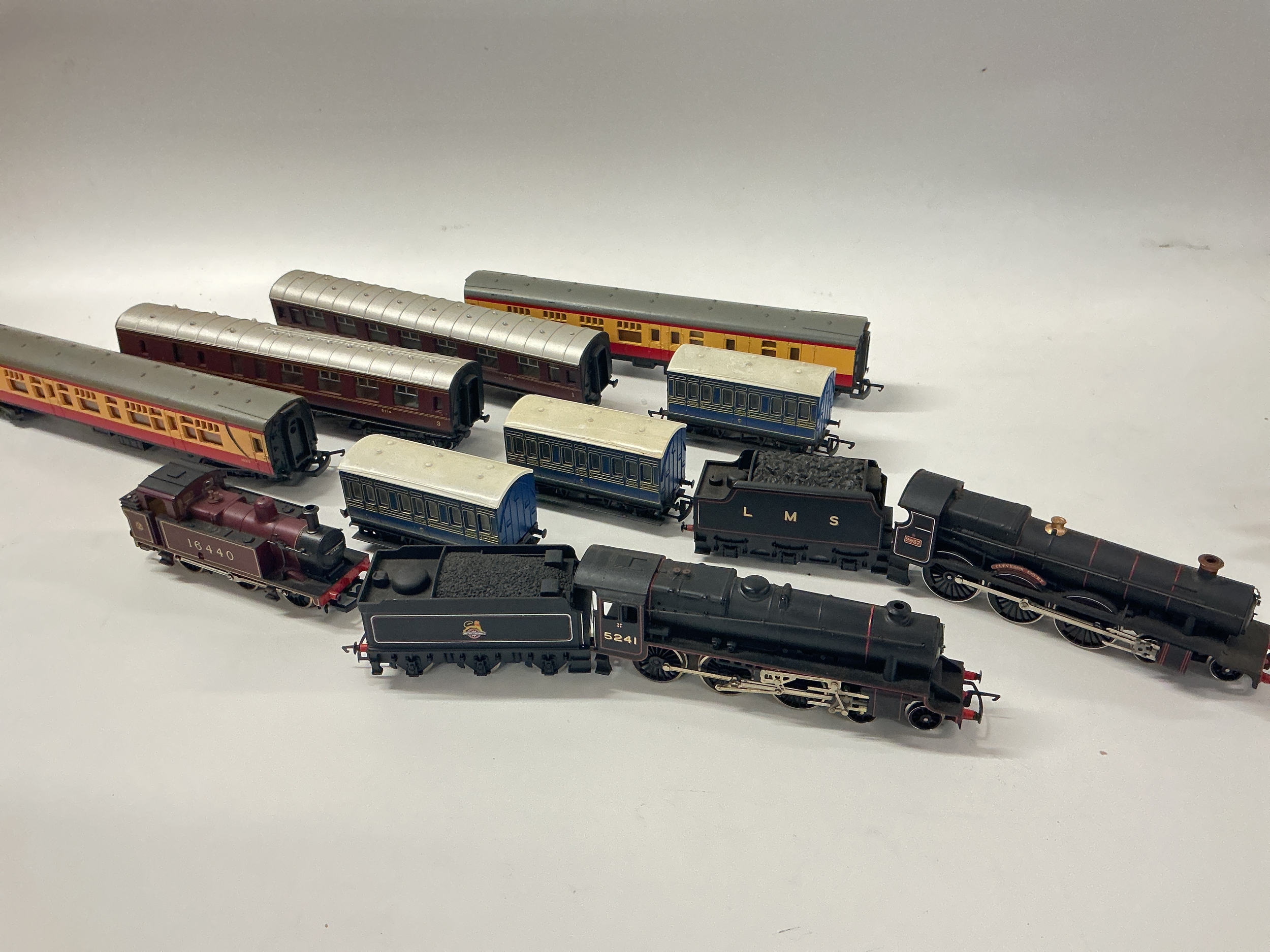 A Small Collection Of 00 Gauge Locomotives, coaches And Wagons. 