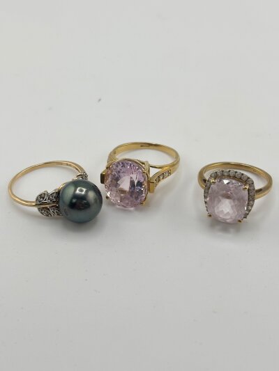 3 9ct gold gem set rings, 13g