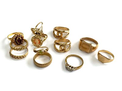 A collection of 9ct gold rings, various designs. 44.9g. (11)