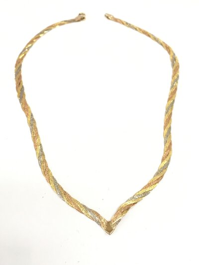 Three colour 9ct gold necklace, 8g total weight Approx