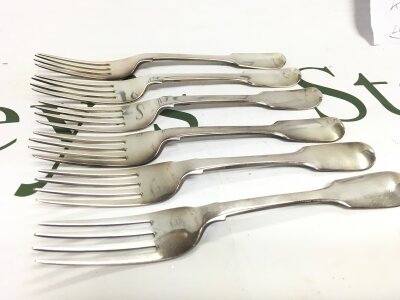 Six silver hallmarked Victorian forks, 284g total weight