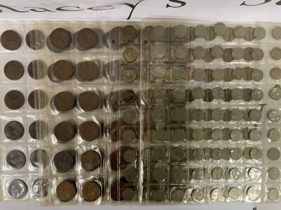 A collection of British coinage to include a collection of pennies.