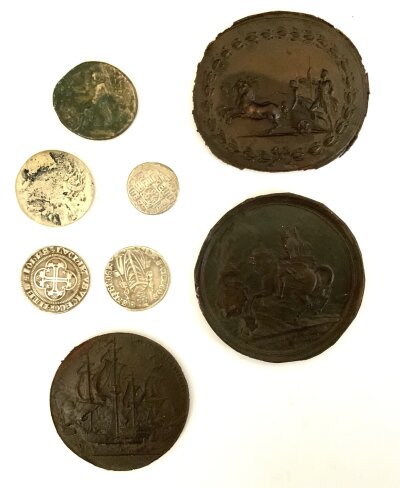 A mixed lot to include copy Italian states coinage, 3 copper panels etc. (A) NO RESERVE