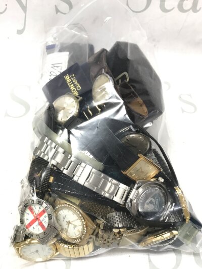 A mixed lot of fashion watches