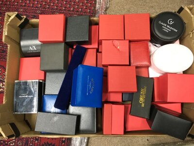 A box of 40 mixed watches, all working