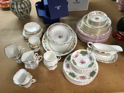 Royal Albert Berkeley dinner set and Aynsley Banquet China