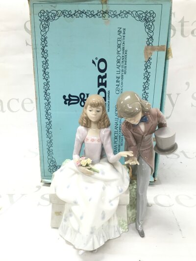 A boxed Lladro porcelain figure group  #5409 Courting Time. No obvious damage or restoration