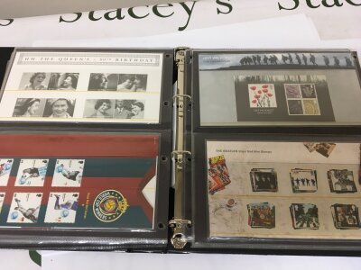 Five albums containing British Elizabeth II Pictorial stamp covers. Well presented comprehensive collection.