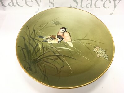 A large dish decorated with sparrows, approx diameter 36cm.