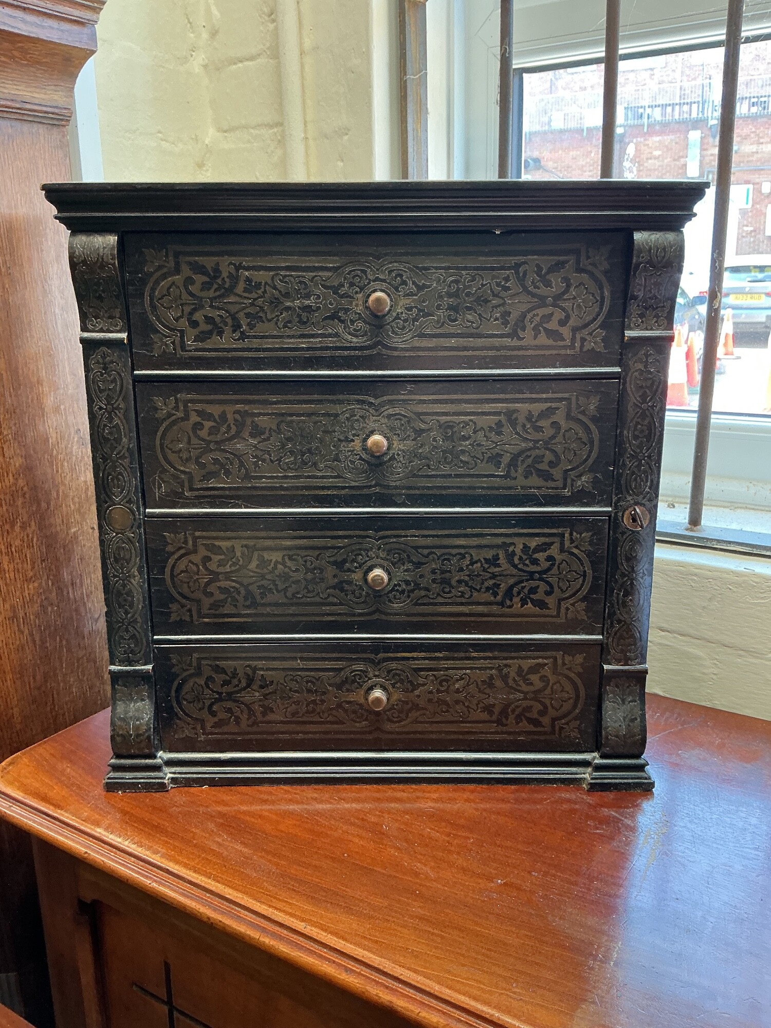 detail