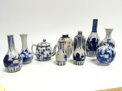 Small chinese blue and white ceramics ,8 and 15cm tall