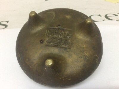 A Chinese bronze incense censor with impressed marks to the base. diameter 12cm
