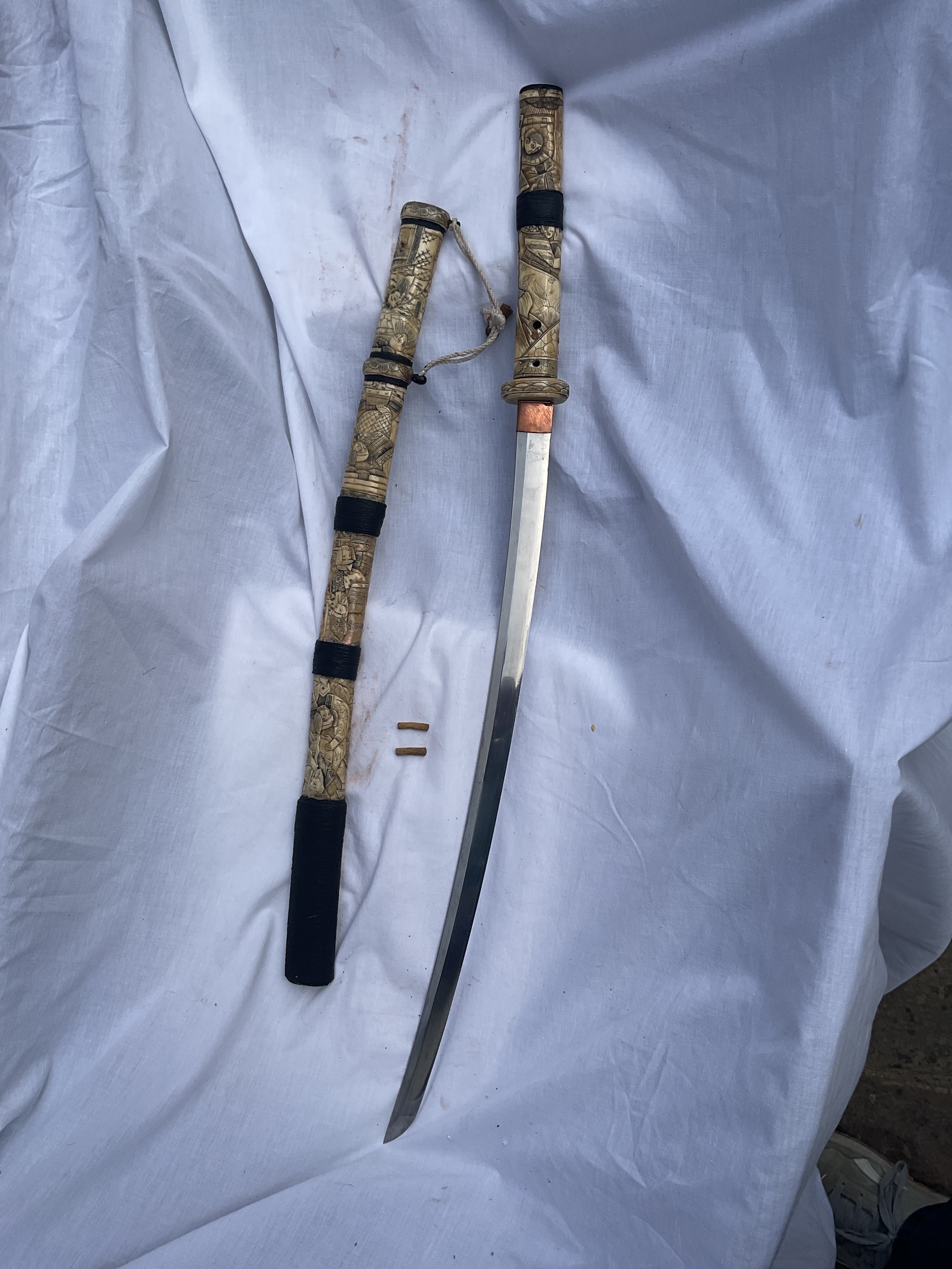 Japanese good Bo Katana with carved bone handle and sheath, two hole fixing by pegs.