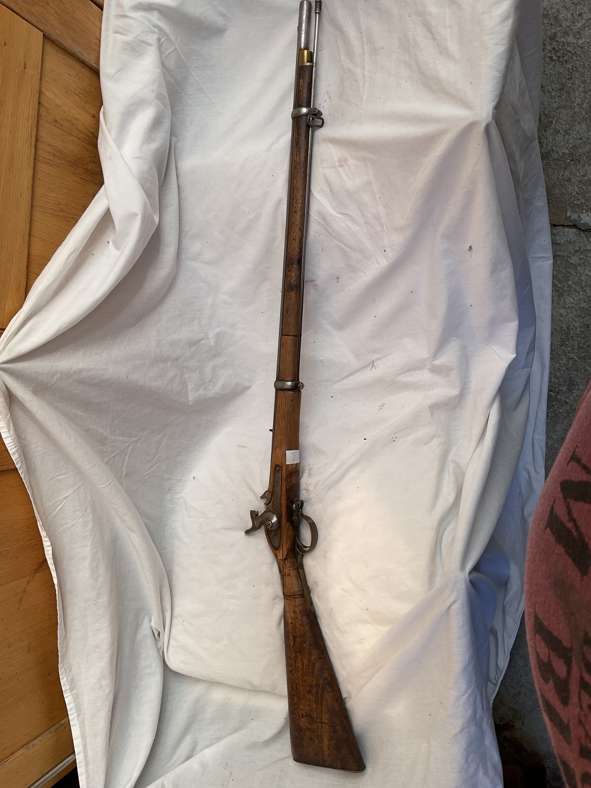 Victorian two band Enfield percussion musket marked TOWER.