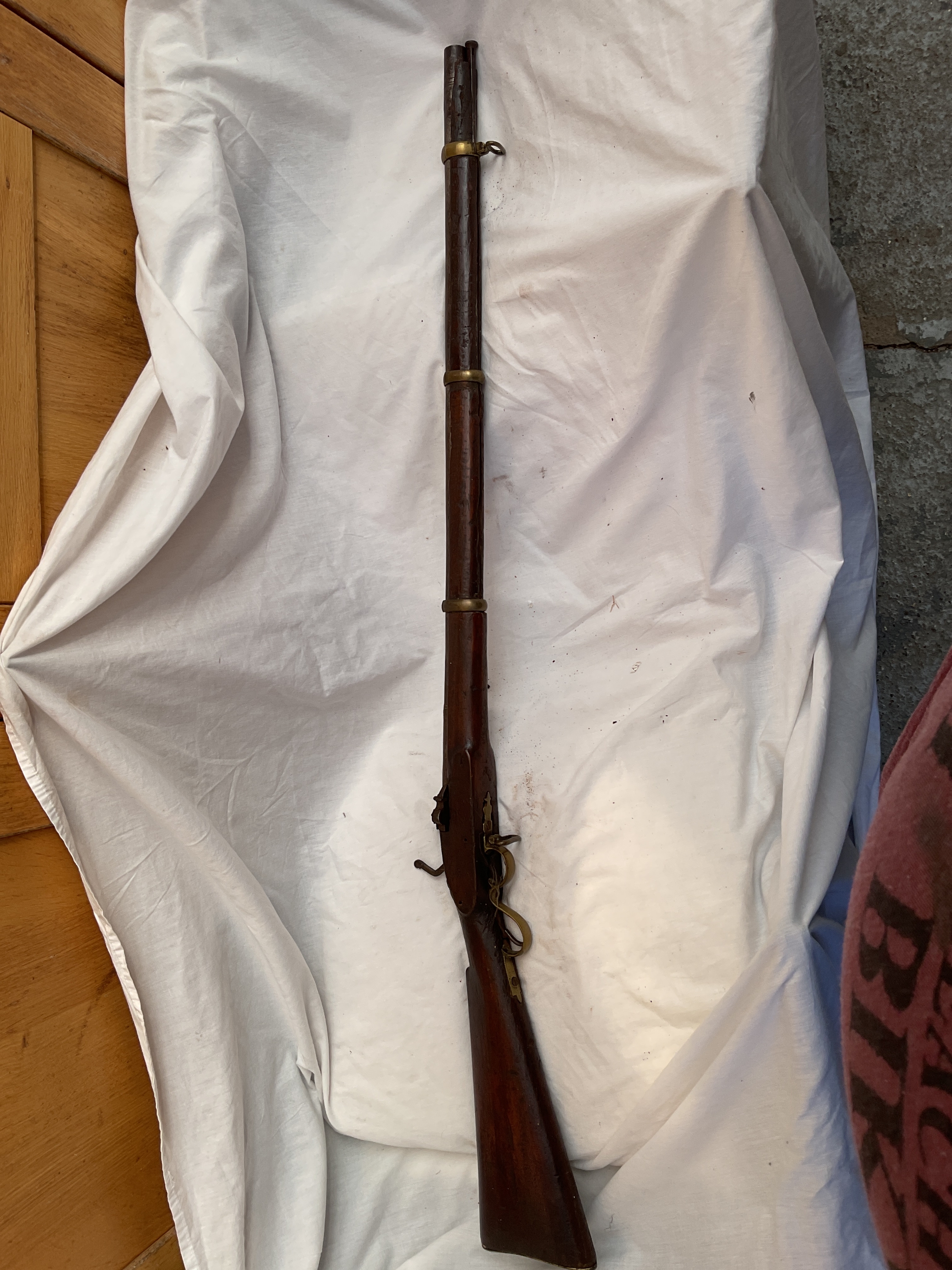 Large calibre Matchlock musket.