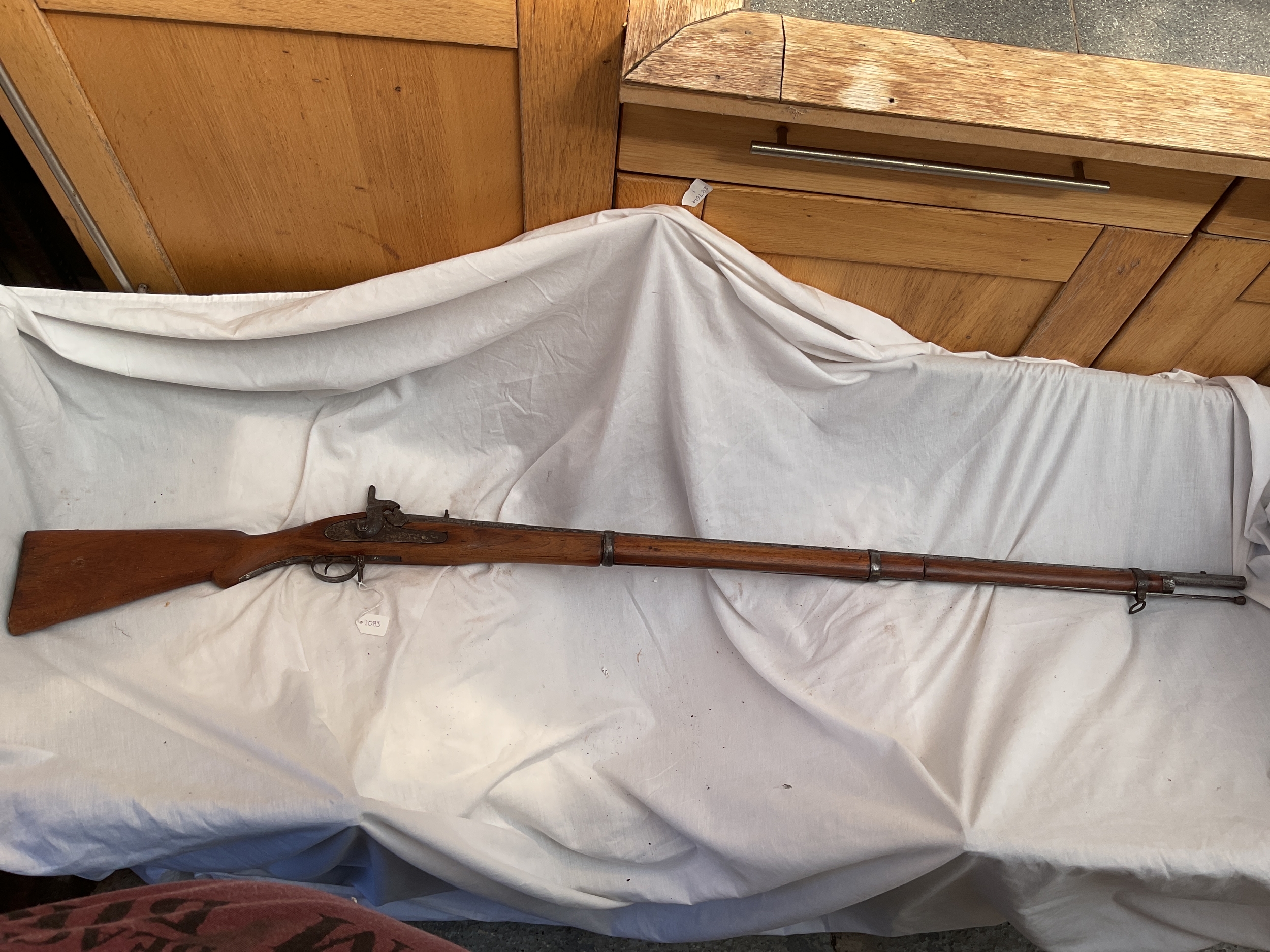 Long barrelled percussion musket.