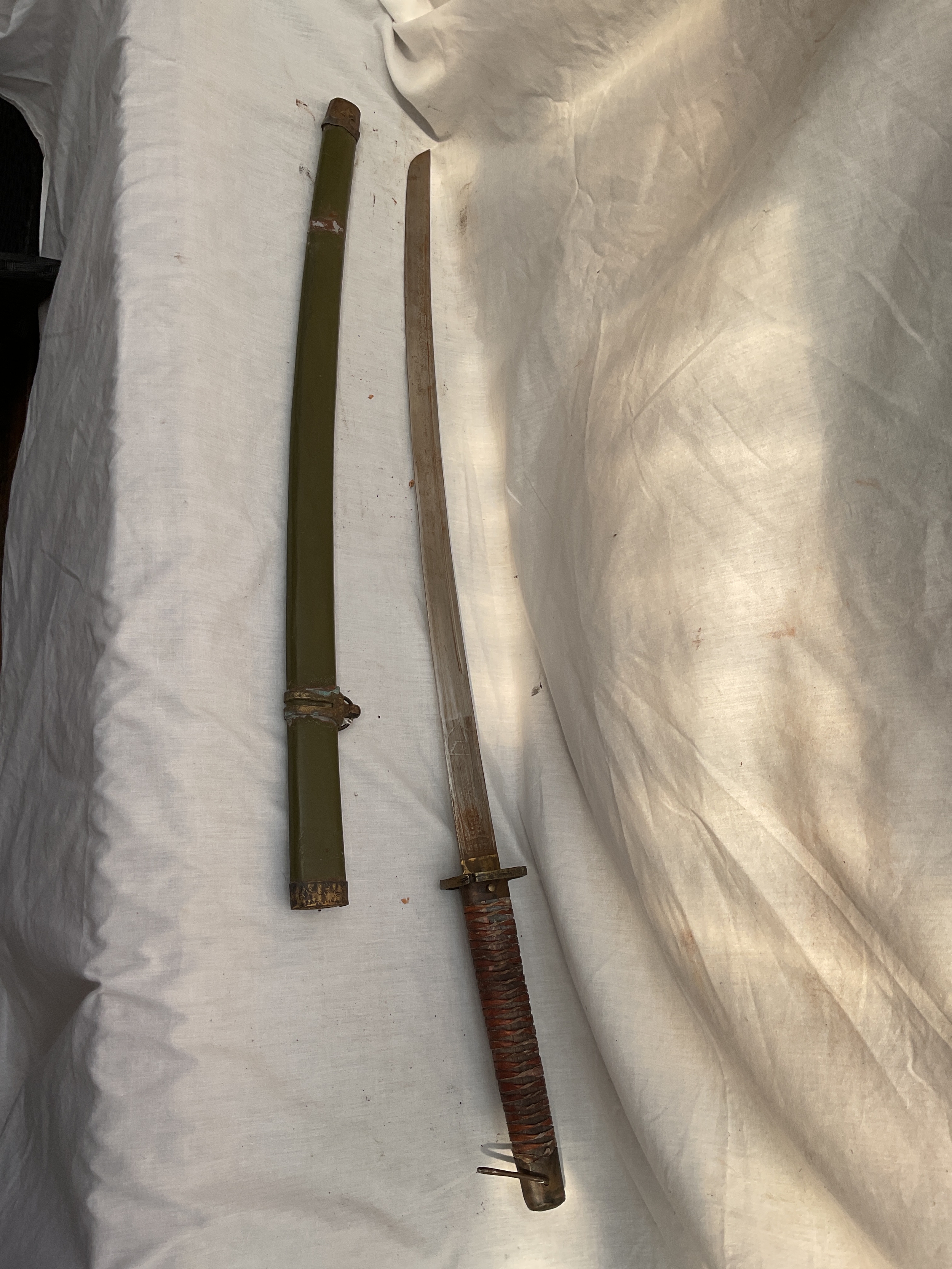 Shin Gunto Katana.with leather grip and brass fittings.
