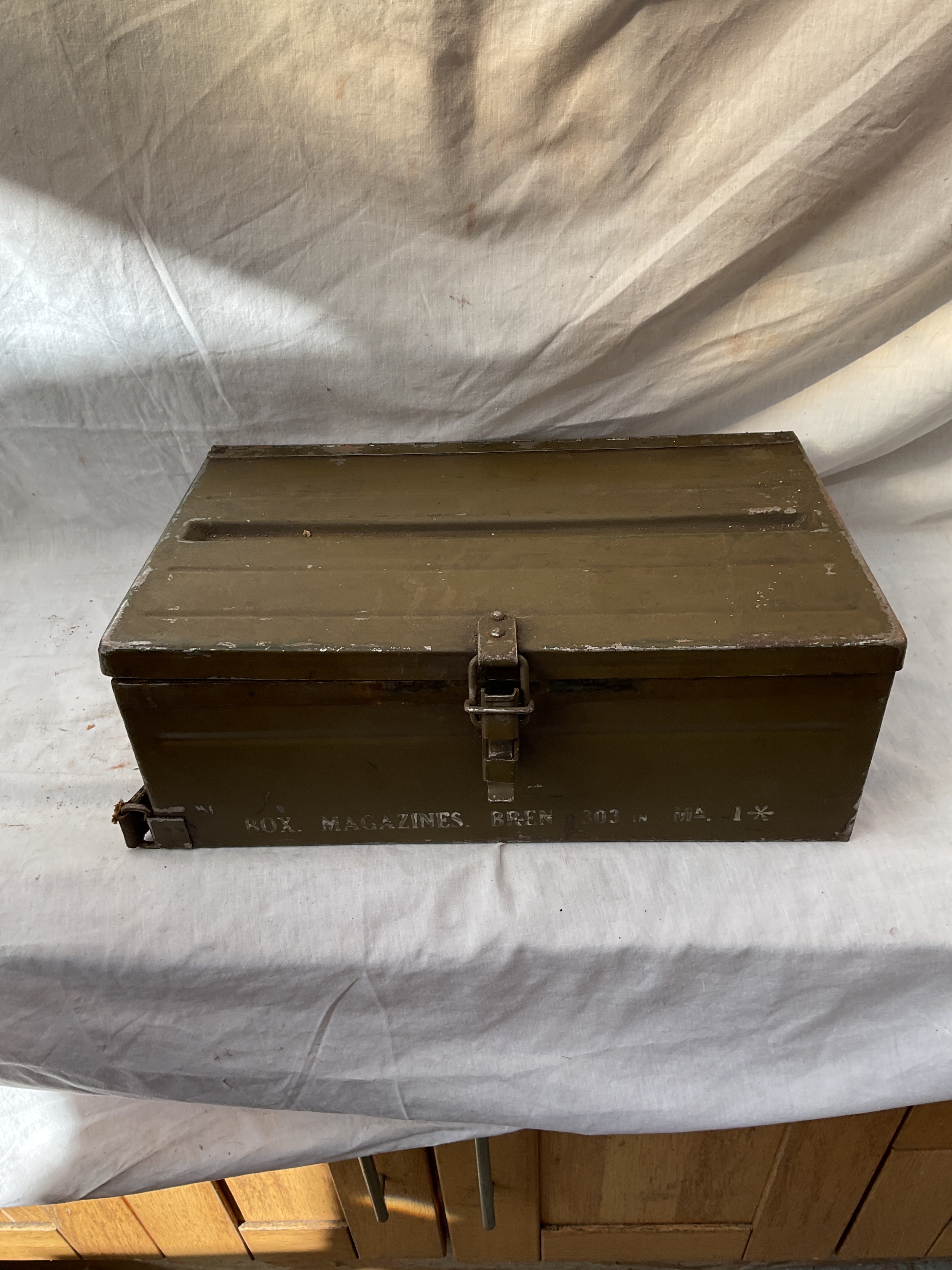 Box Magazines Bren 303 MK 1, complete with 12 Bren gun mags.