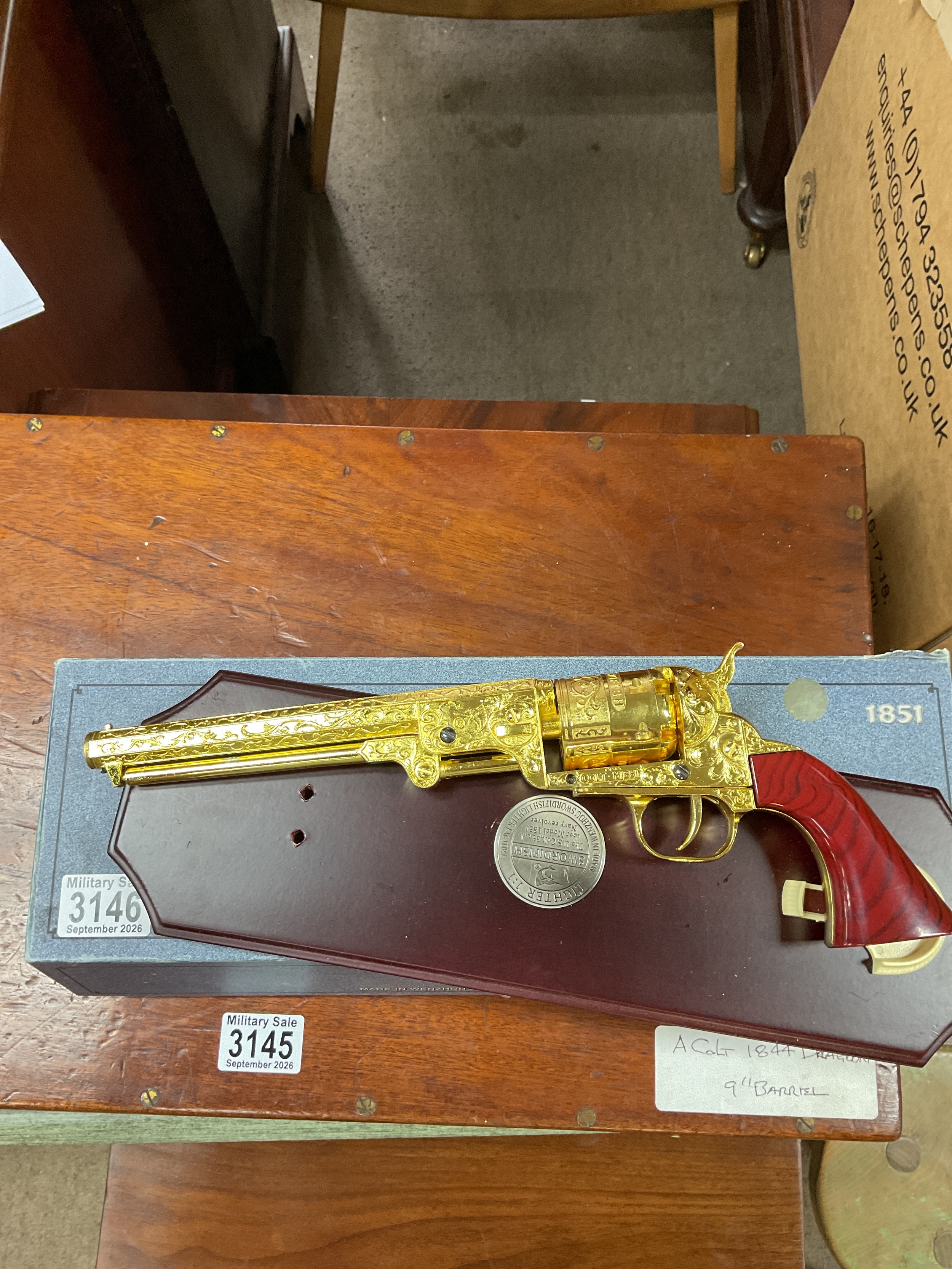 Novelty swordfish gun lighter 